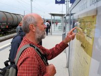 IMG 3433  Herr K aus N informiert sich über den Fortgang der Dinge