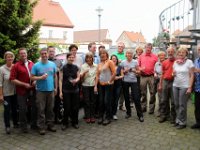 066  .. endlich hat jeder ein Weinglas