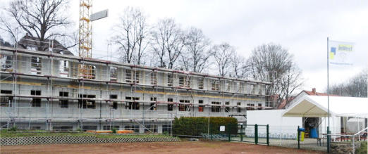 Das Obergeschoß wird montiert - 24.03.2016